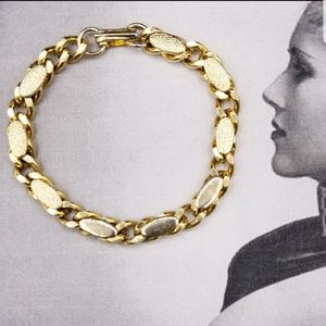 Vintage gold tone chain link bracelet